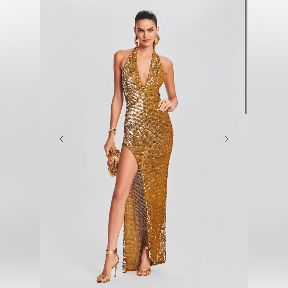 Broadway Sequin Crochet Dress
BROADWAY SEQUIN CROCHET DRESS